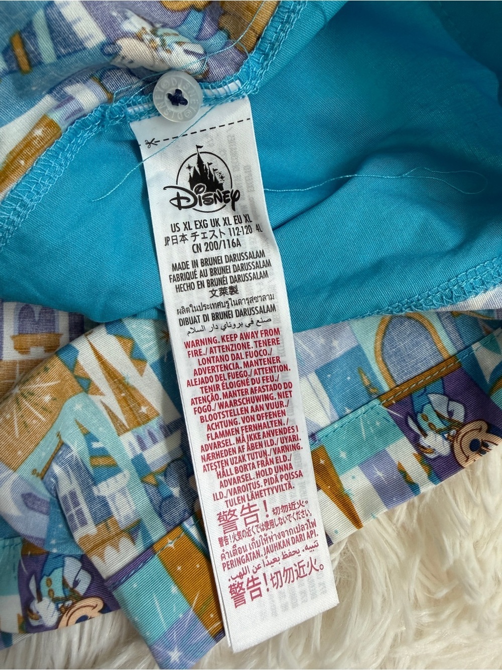 NWT Walt Disney World 50th Anniversary Retro Button Camp Shirt Size X Large - Picture 8 of 12